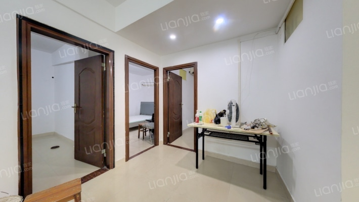 麦华楼二手房实景图