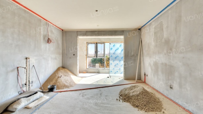 天樾府二手房实景图