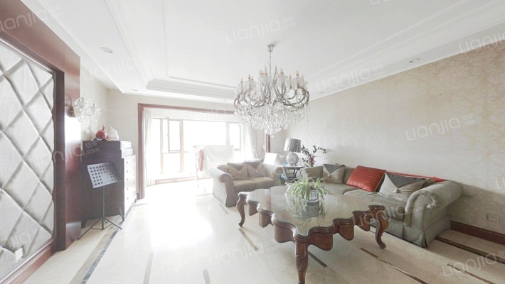 河畔公馆二手房实景图