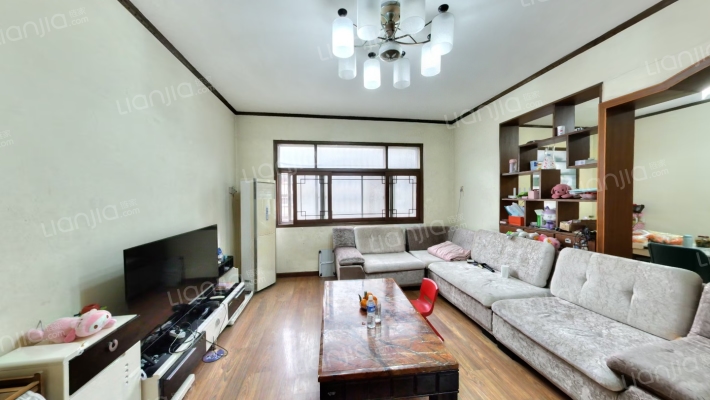 粮油市场家属院二手房实景图