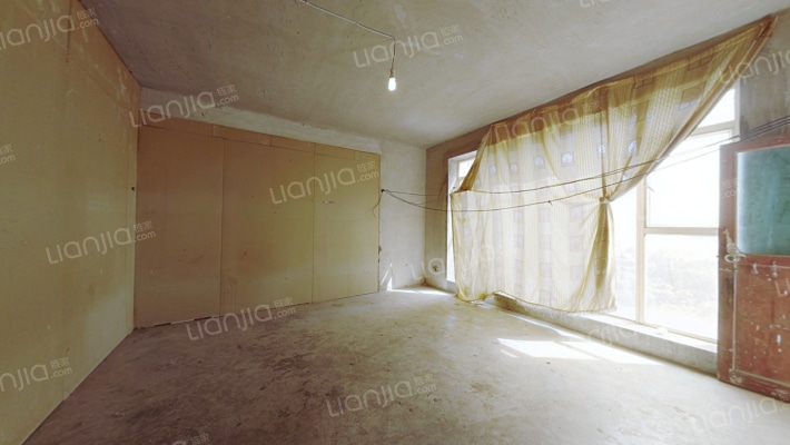 华颐春天二手房实景图