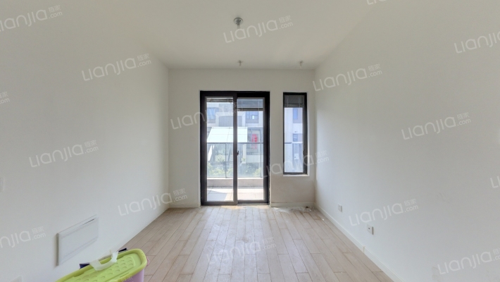 东滩云墅二手房实景图