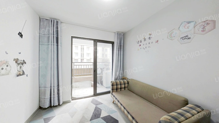 万隆花苑二手房实景图