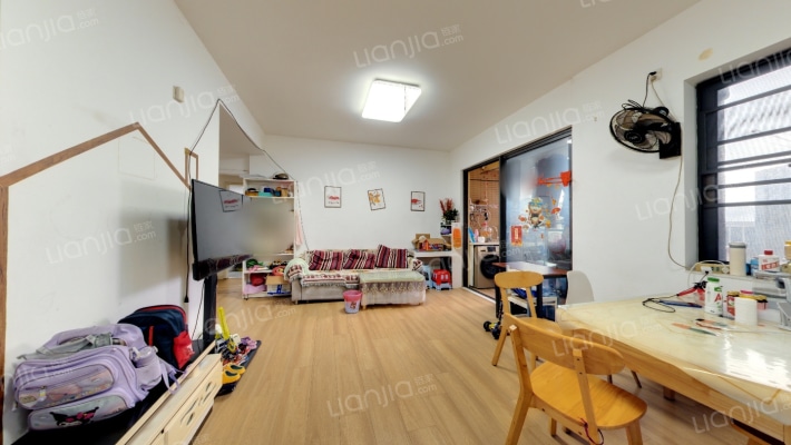 富宏凤凰天誉二手房实景图