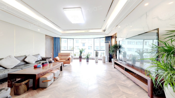 航海路179号院二手房实景图