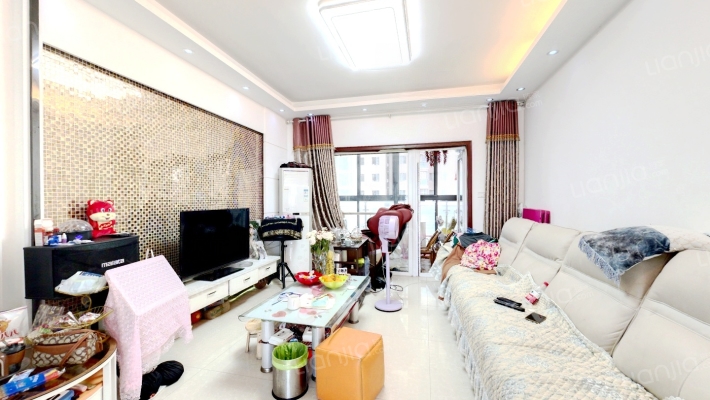 摩天逸品二手房实景图