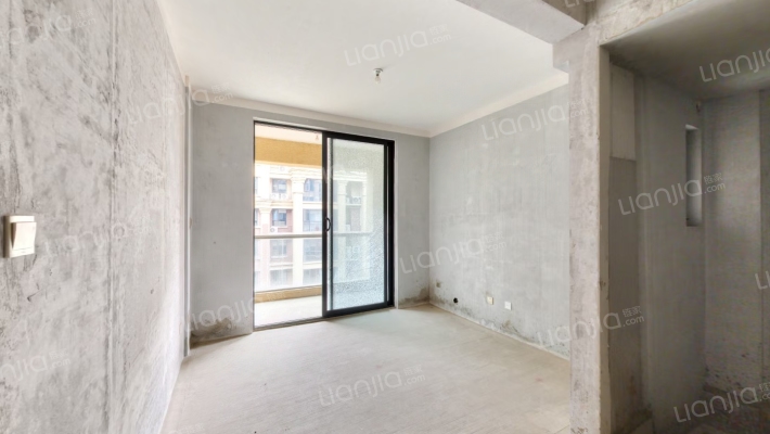 花香郡樾府二手房实景图