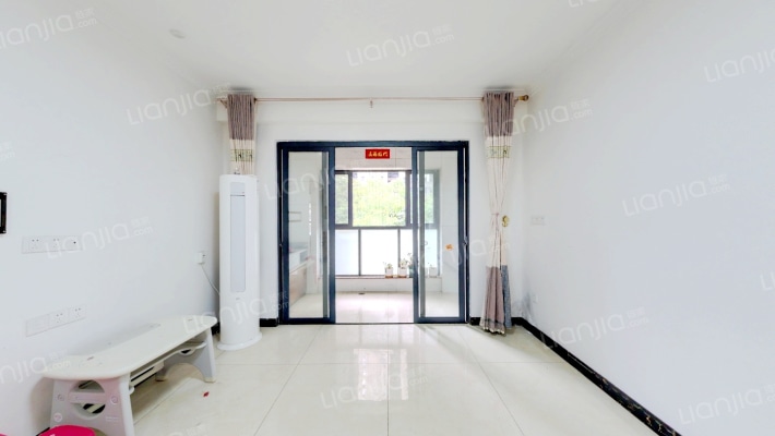 海峡传媒港二手房实景图