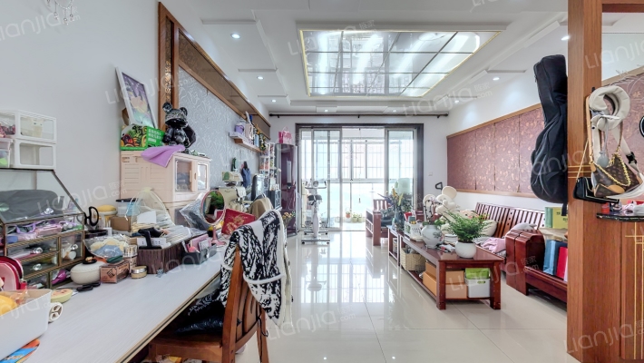 天居华庭二手房实景图