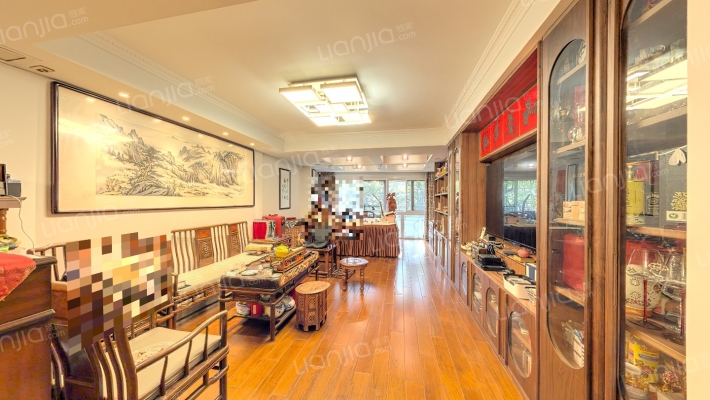 艺术公寓二手房实景图