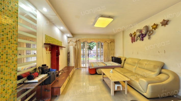 嘉裕华庭二手房实景图