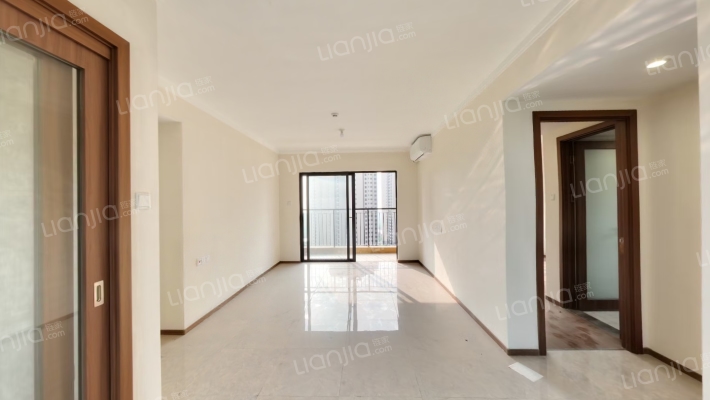 华发汇华湾畔花园二手房实景图