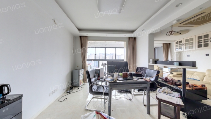 新城吾悦广场二手房实景图