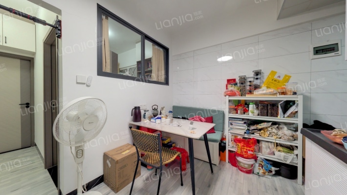 赛格公寓二手房实景图