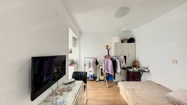 中东红街C区二手房实景图