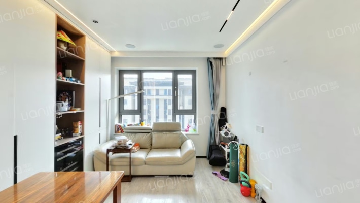 和悦华锦一期二手房实景图