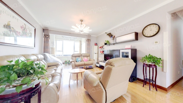 鲁能领秀城东一区二手房实景图