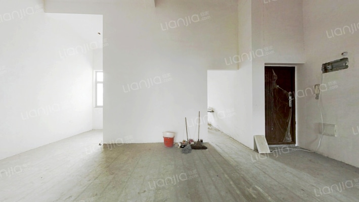 蓝宝石生态园二手房实景图