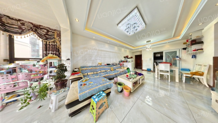 宝龙水岸金城二手房实景图