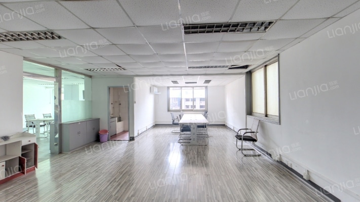 鑫天大厦二手房实景图