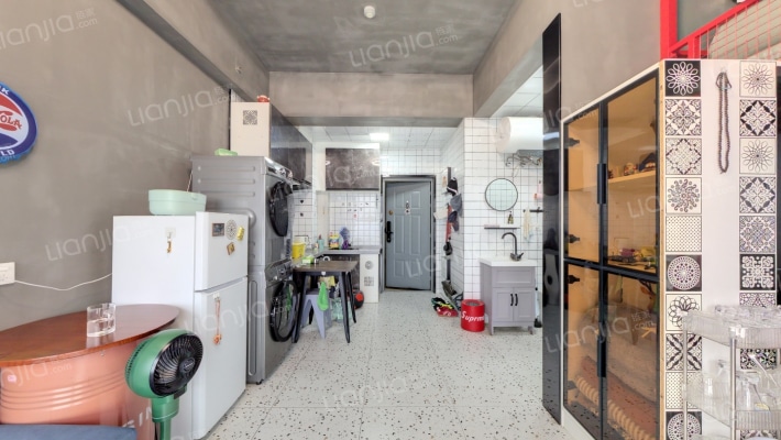 橙果公寓二手房实景图