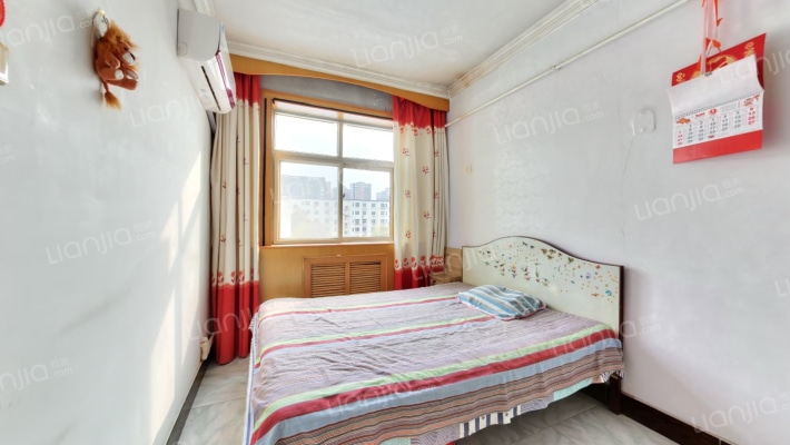 解放道纺织楼二手房实景图