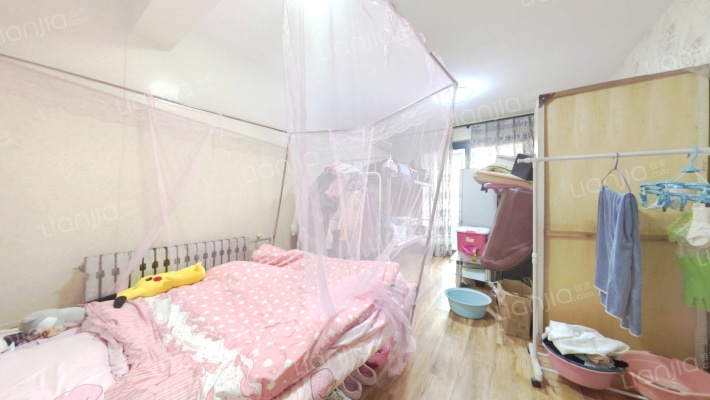 绿地中山华府百合院二手房实景图