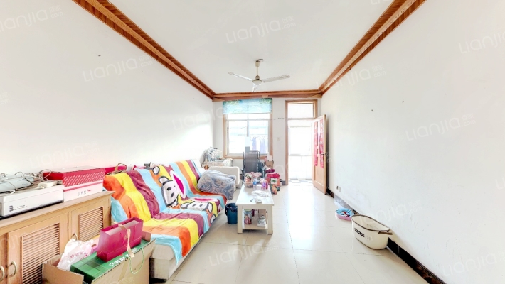 宾馆小区二手房实景图