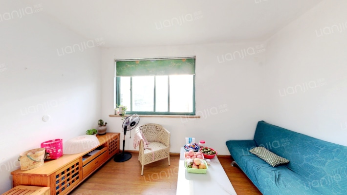 西湖新村世和坊二手房实景图