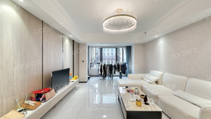 国维中央广场二手房实景图