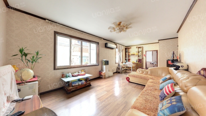 成龙100二手房实景图