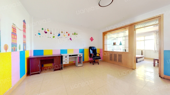 物资回收公司宿舍二手房实景图