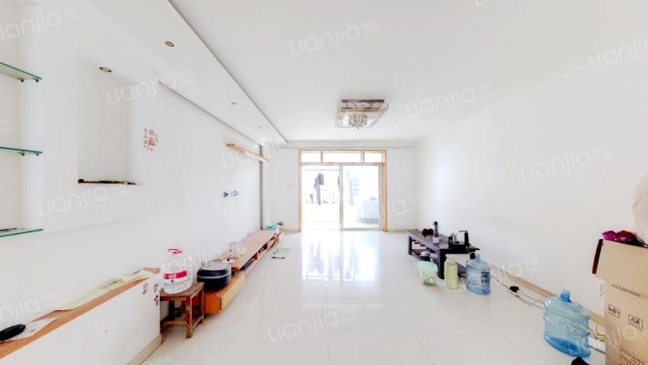 雷沃花苑二手房实景图