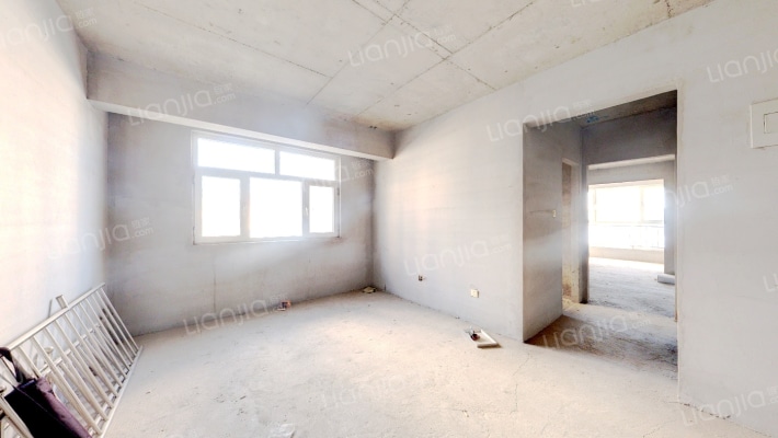 东方润龙二期二手房实景图