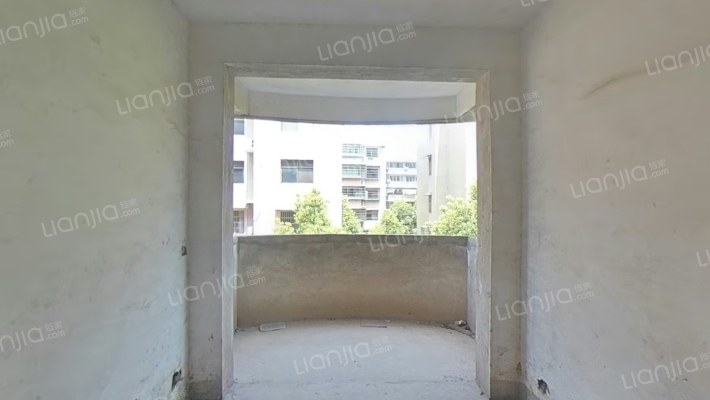 湖工苑二手房实景图