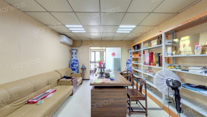 中环城国际公寓二手房实景图