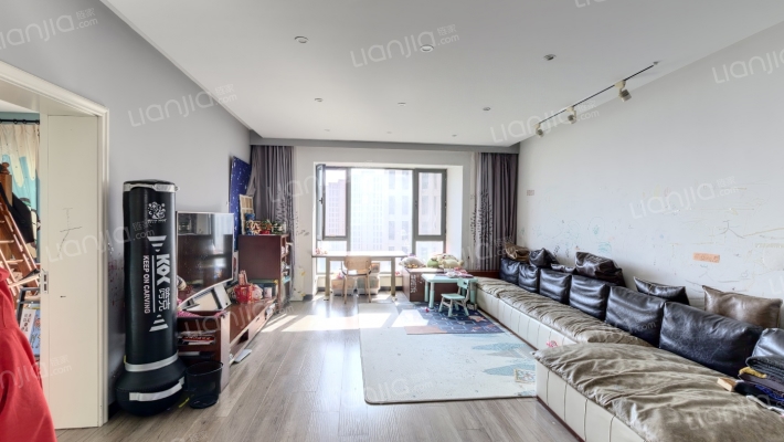 万科东湾半岛B区二手房实景图