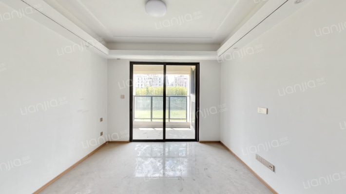 世茂帝封江A区二手房实景图