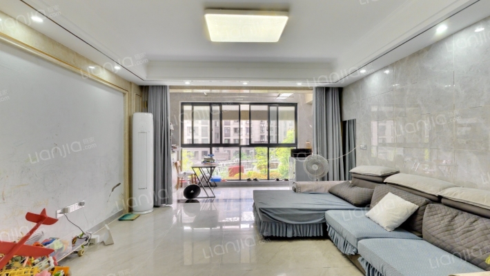 文英国际二手房实景图