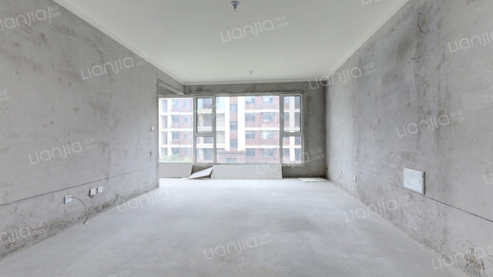 新正泰颐丰苑二手房实景图