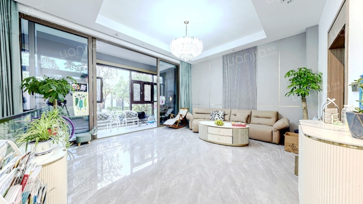 九龙仓邂湾澜庭二手房实景图