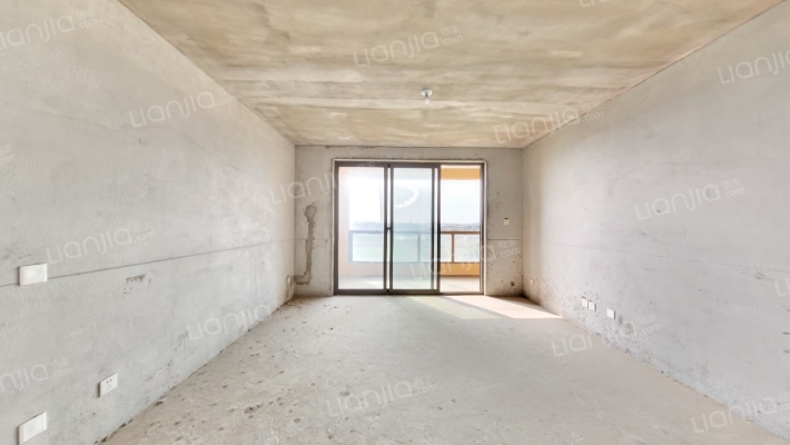 滨湖丽景花园F区二手房实景图