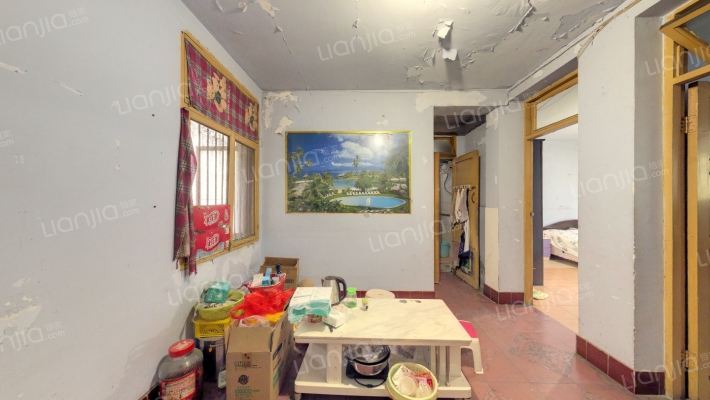 模范街95号二手房实景图