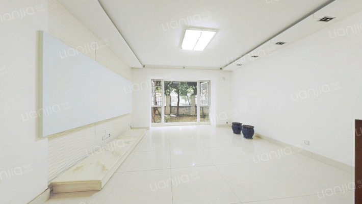 蔚蓝花城A区二手房实景图