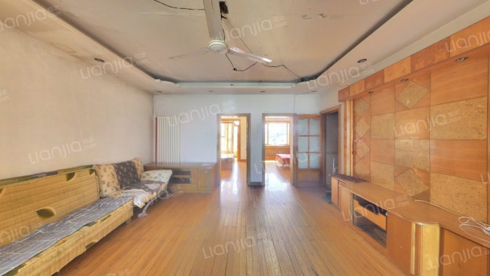 飞行员公寓二手房实景图