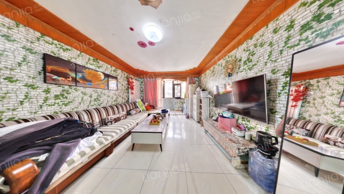 沿湖小区南区二手房实景图