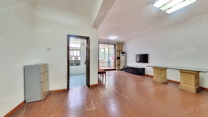 东湖山庄二手房实景图