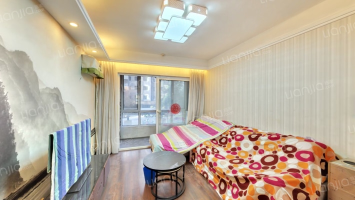 万科城二期二手房实景图