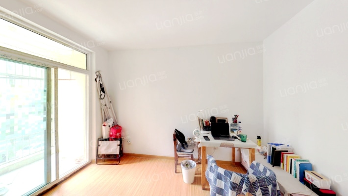 山湖苑西区二手房实景图