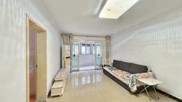 东秦新苑二手房实景图